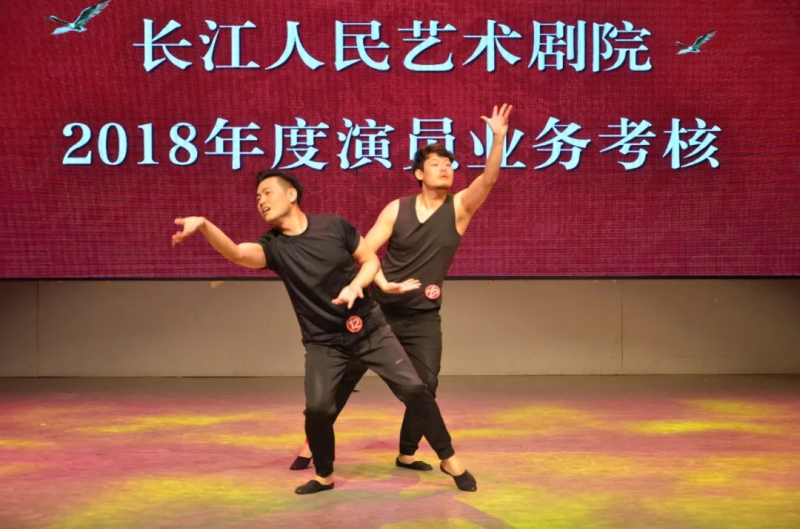 20190509040242654.png